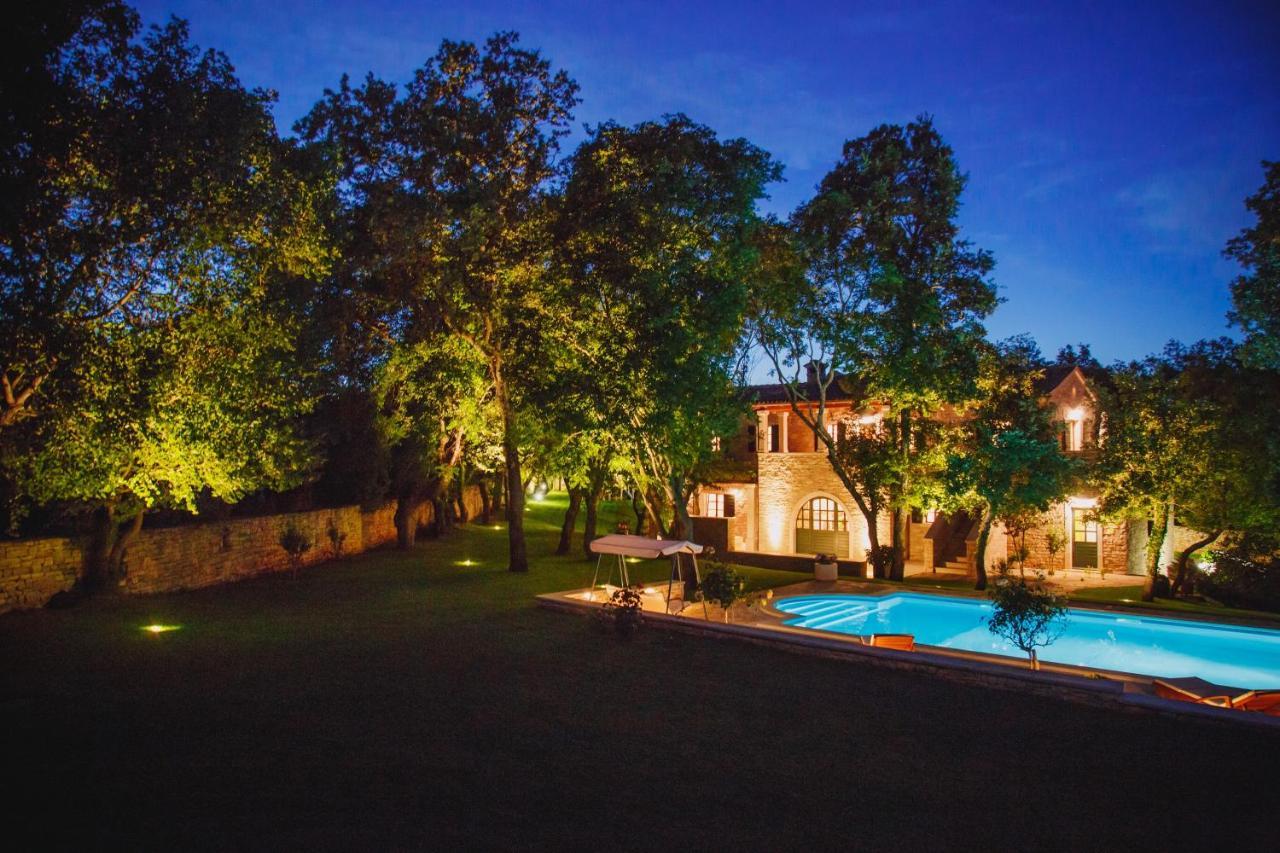 Villa Kringa Tinjan Екстериор снимка
